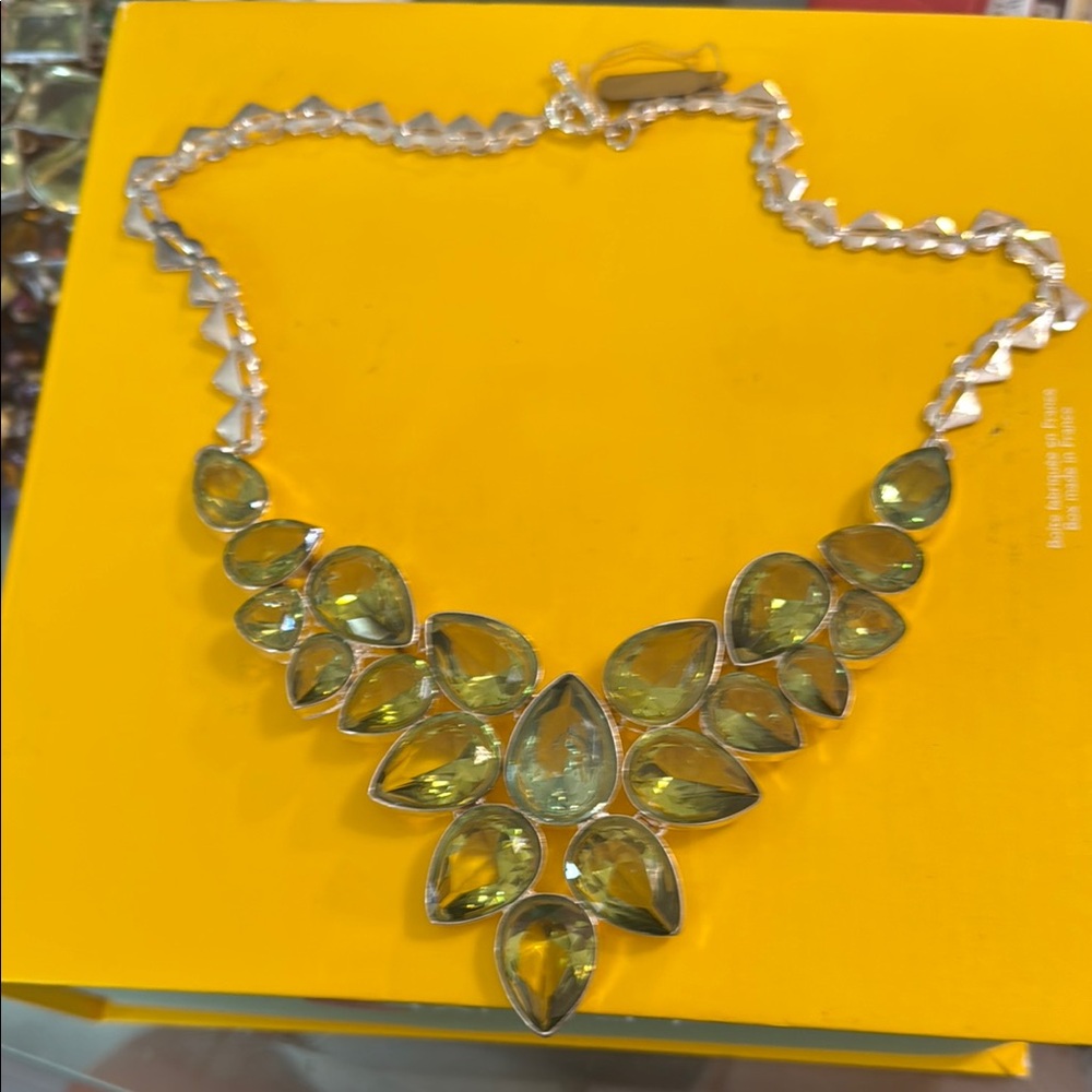 Elegant Silver and Green Gemstone Necklace